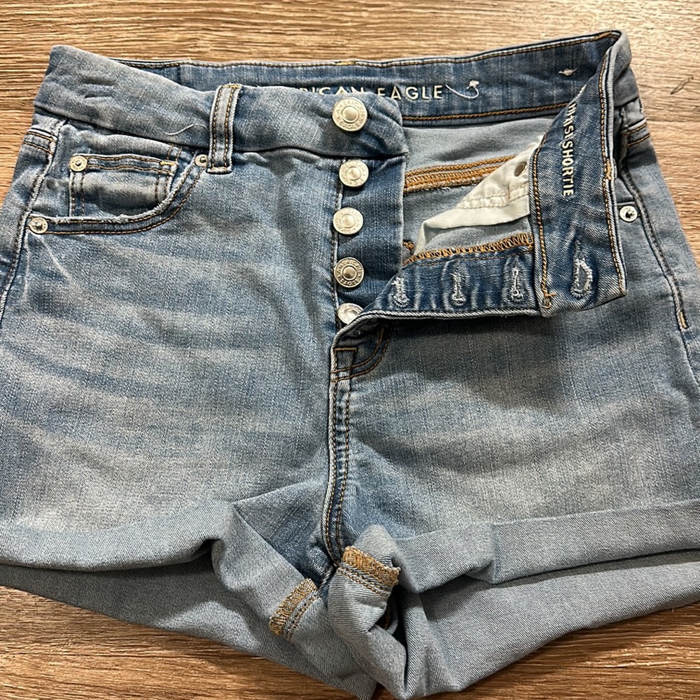 American Eagle Curvy High Rise Shorts